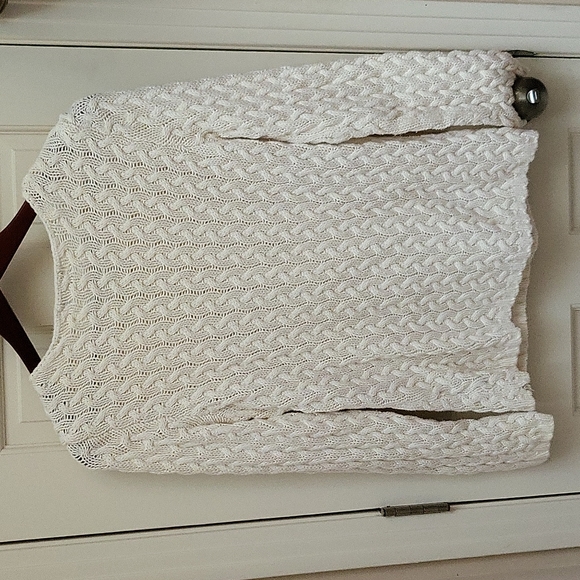 Hannah cable knit sweater, size PM - Picture 4 of 4